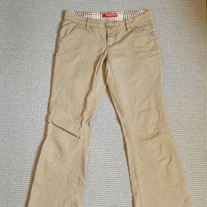 Low Rise y2k beige Union Bay bootcut pants Size 5
